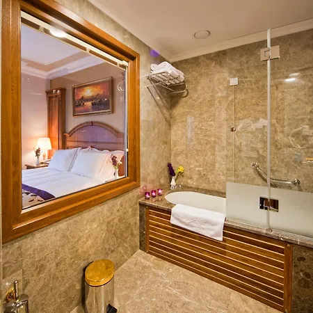 Glk Premier Acropol & Istambul