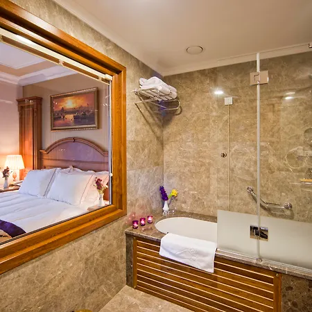 Glk Premier Acropol & Hotell 4*