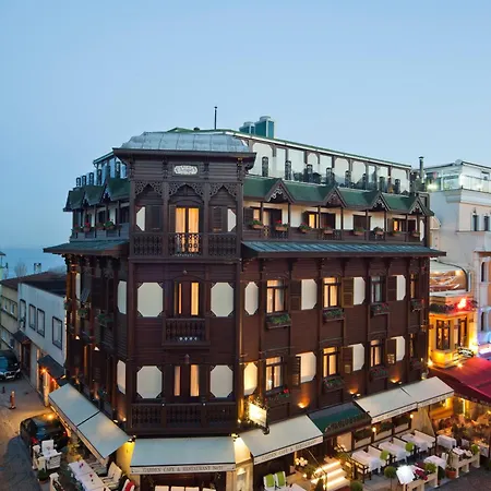 Glk Premier Acropol & מלון