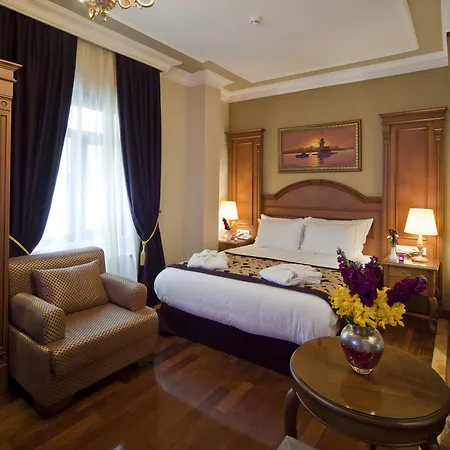 Glk Premier Acropol & 4*