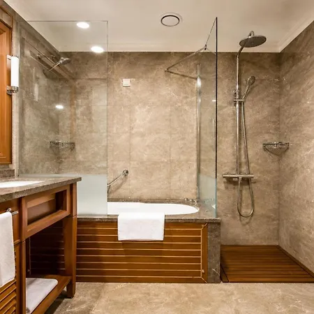 Hotel Glk Premier Acropol & 4*