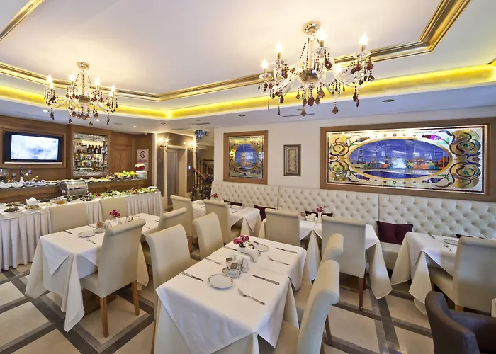 Glk Premier Acropol & ホテル