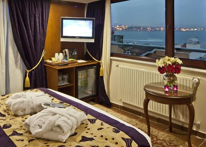 Glk Premier Acropol & 4*