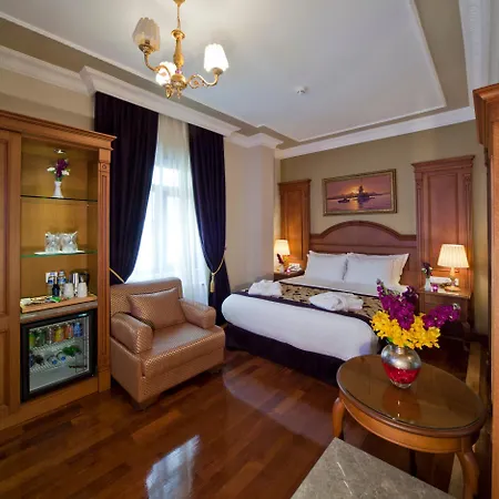 Glk Premier Acropol & Hotel 4*