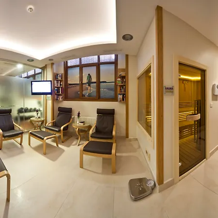 Glk Premier Acropol &