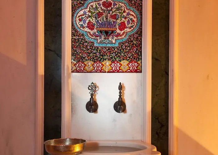 Glk Premier Acropol & 4*