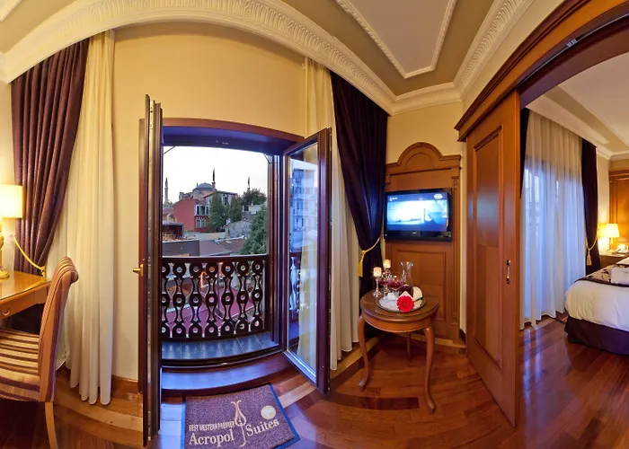 Glk Premier Acropol & 4*