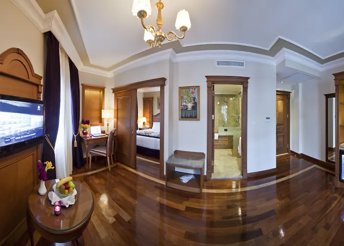 Glk Premier Acropol & Hotel