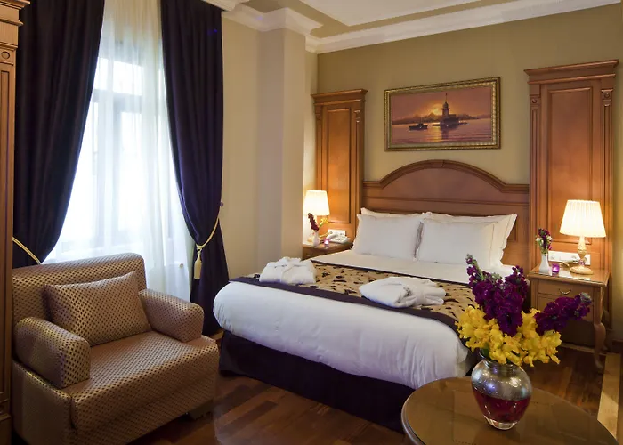 Glk Premier Acropol & 4*