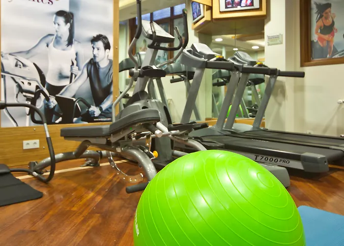 Glk Premier Acropol & 4*