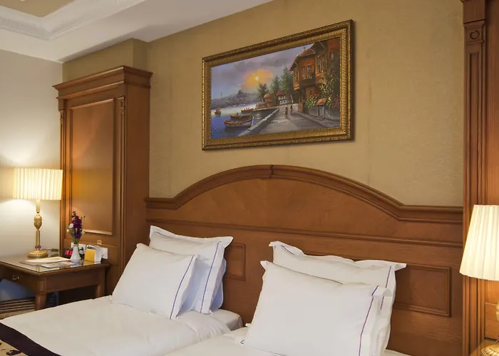 Glk Premier Acropol &